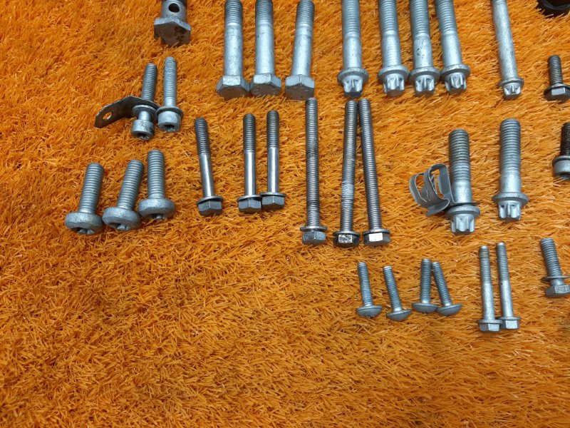 Болты и гайки ДВС, 630 рублей, Красноярск