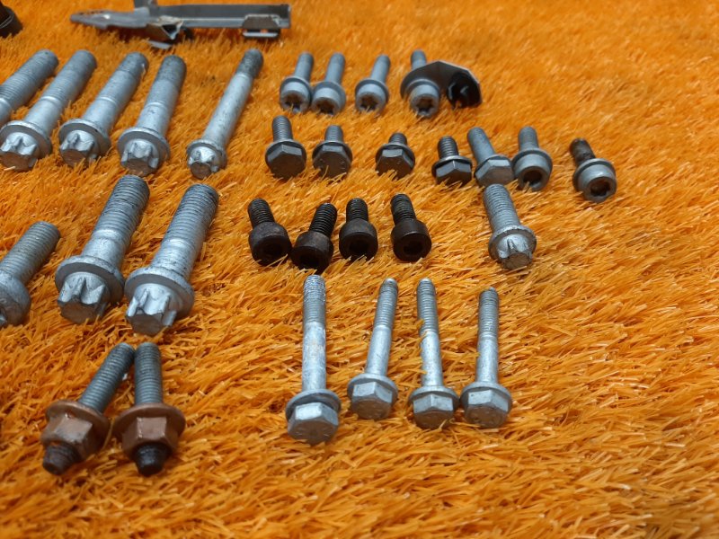 Болты и гайки ДВС, 630 рублей, Красноярск