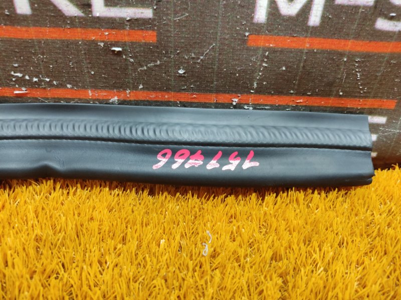 Уплотнитель капота, 450 рублей, Красноярск