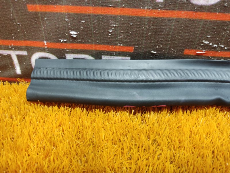 Уплотнитель капота, 450 рублей, Красноярск