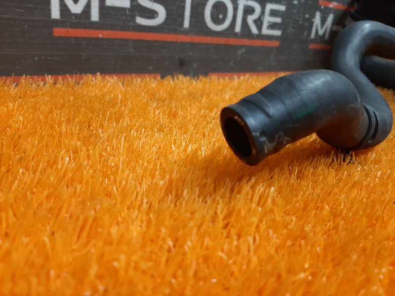 Патрубок системы охлаждения, 1000 рублей, Красноярск