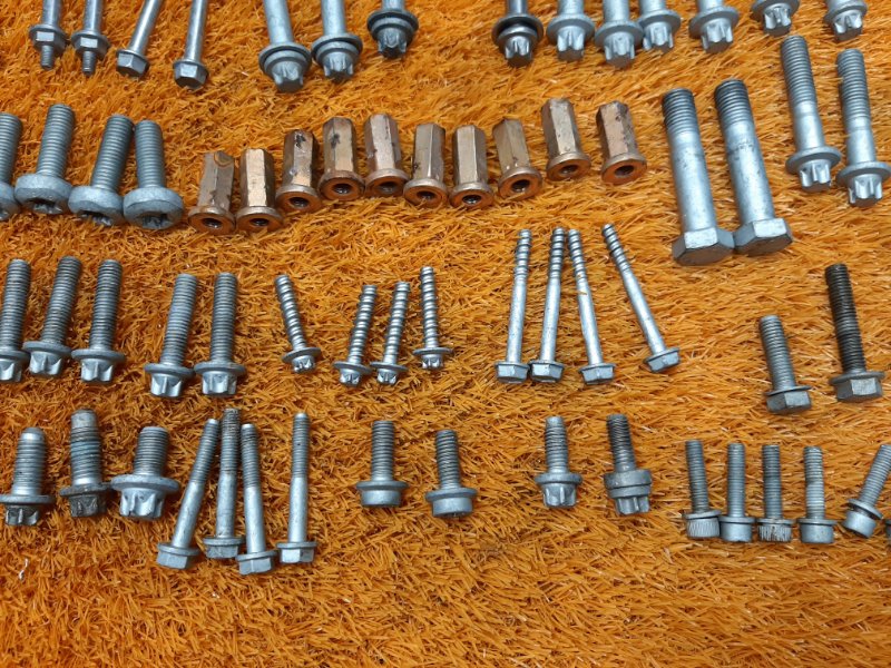 Болты и гайки ДВС, 630 рублей, Красноярск