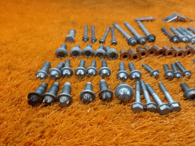 Болты и гайки ДВС, 630 рублей, Красноярск