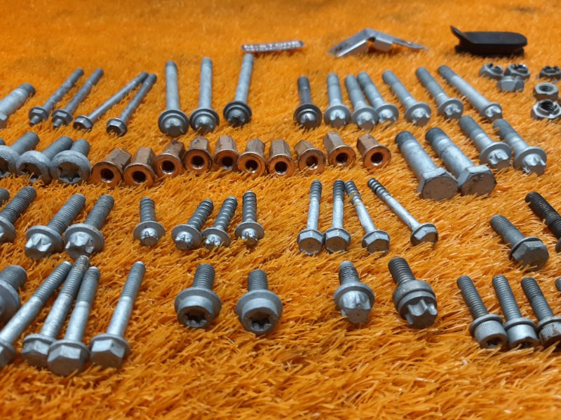 Болты и гайки ДВС, 630 рублей, Красноярск