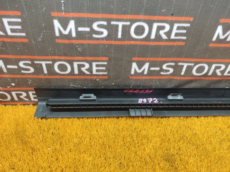 Накладка на порог салона, 350 рублей, Красноярск