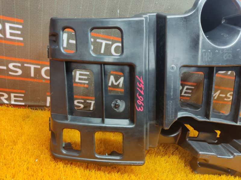 крепление бампера, 900 рублей, Красноярск