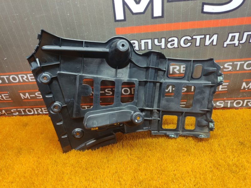 крепление бампера, 900 рублей, Красноярск