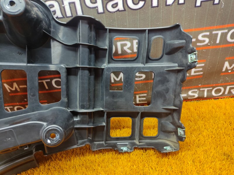 крепление бампера, 900 рублей, Красноярск