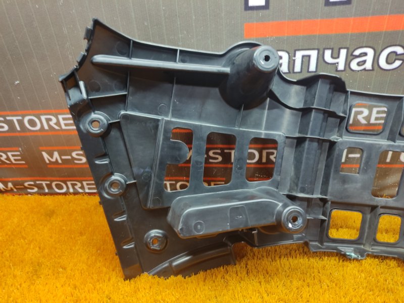 крепление бампера, 900 рублей, Красноярск