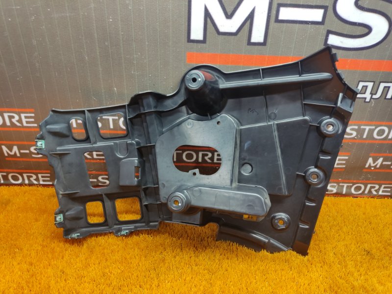 крепление бампера, 930 рублей, Красноярск