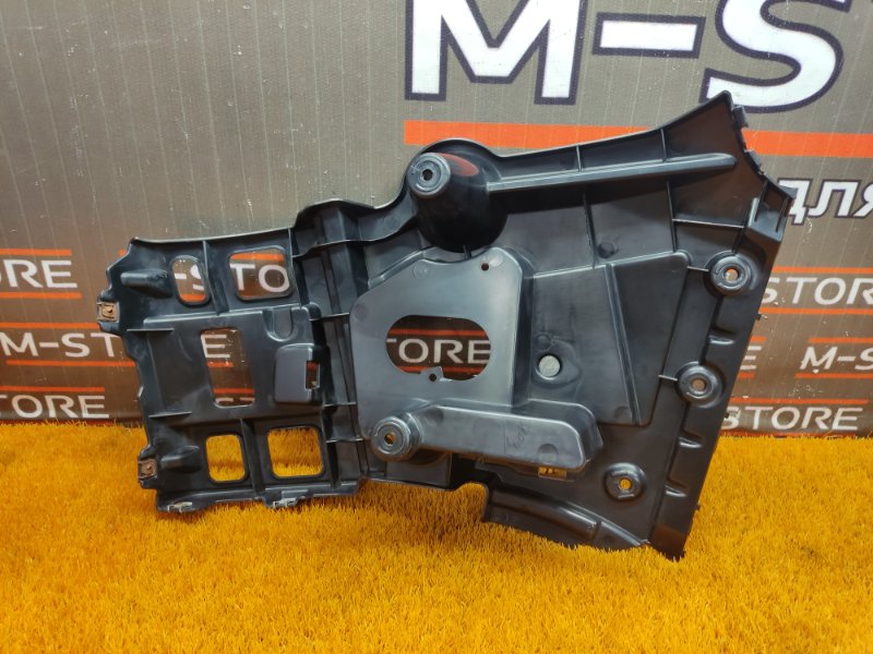 крепление бампера, 930 рублей, Красноярск