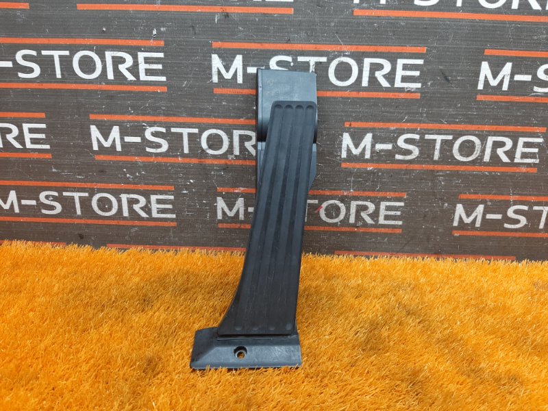 педаль газа, 500 рублей, Красноярск