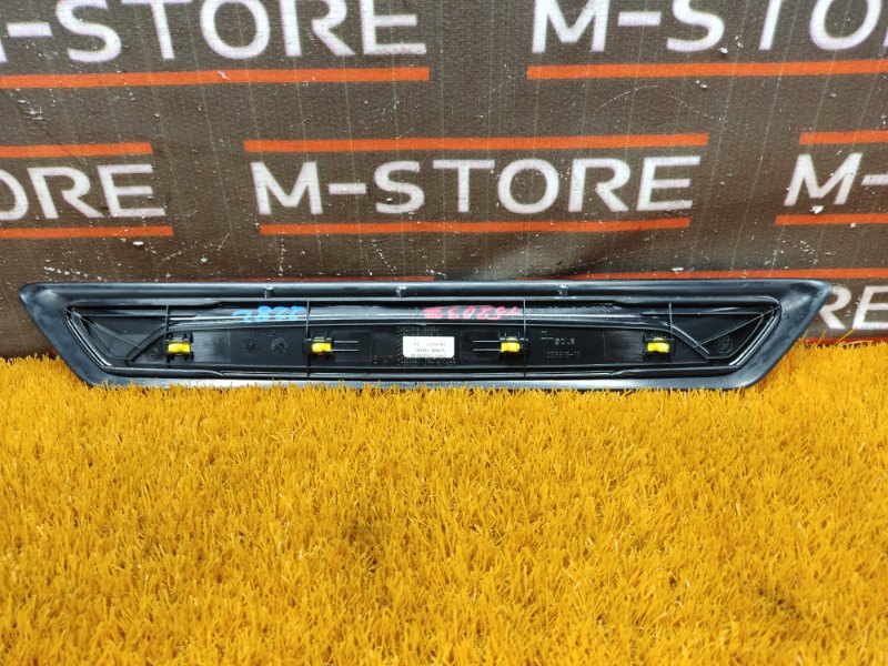 Накладка на порог салона, 670 рублей, Красноярск