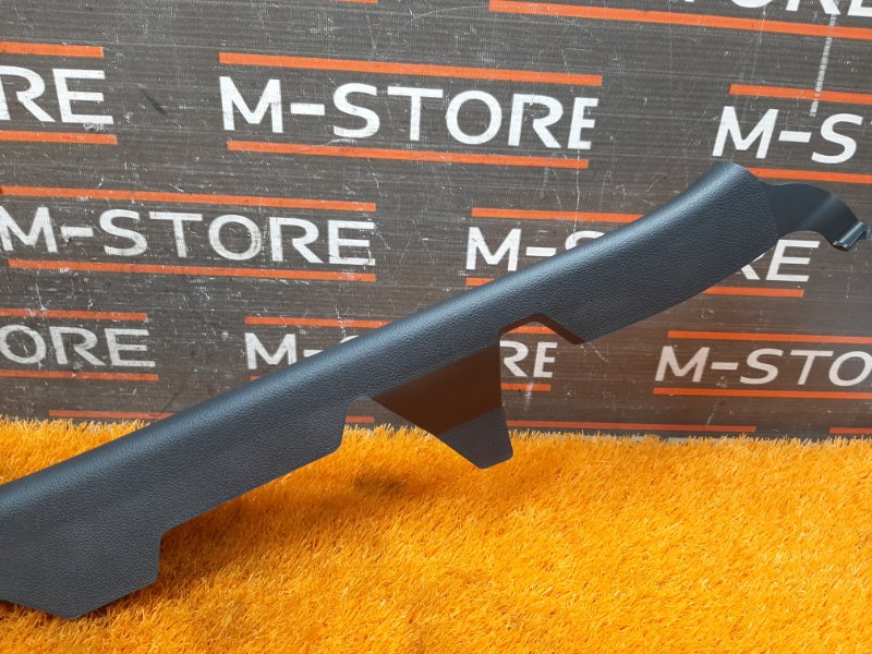 Накладка на порог салона, 980 рублей, Красноярск