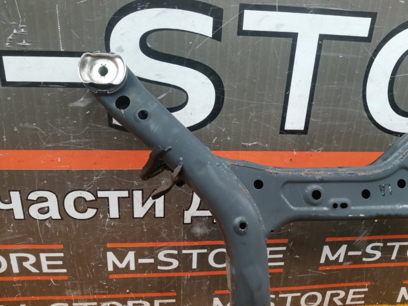 Балка поперечная (подрамник), 6000 рублей, Красноярск