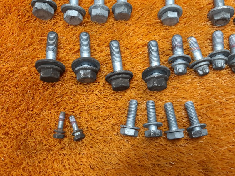 Болты и гайки задней подвески, 600 рублей, Красноярск