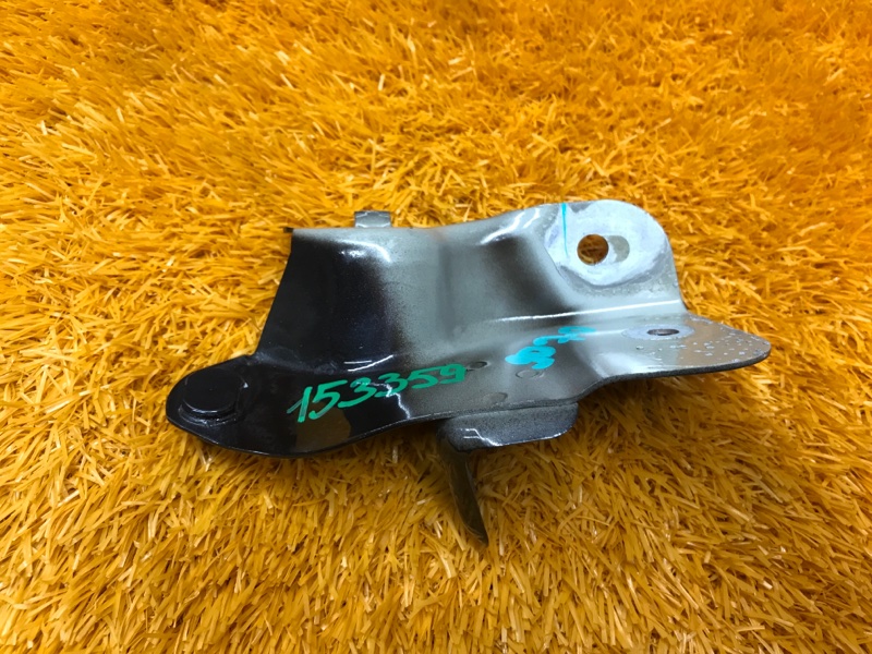 Кронштейн амортизатора капота, 300 рублей, Красноярск