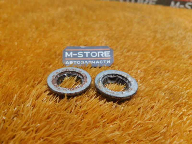 Гайка привода, 100 рублей, Красноярск