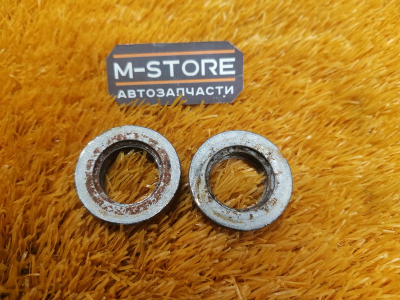 Гайка привода, 100 рублей, Красноярск