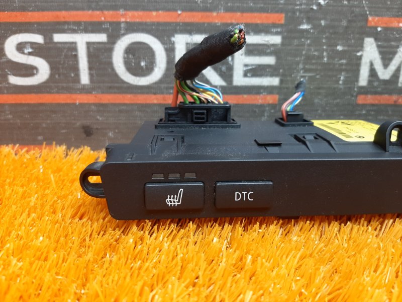 Блок кнопок (подогрев сидений), 2080 рублей, Красноярск