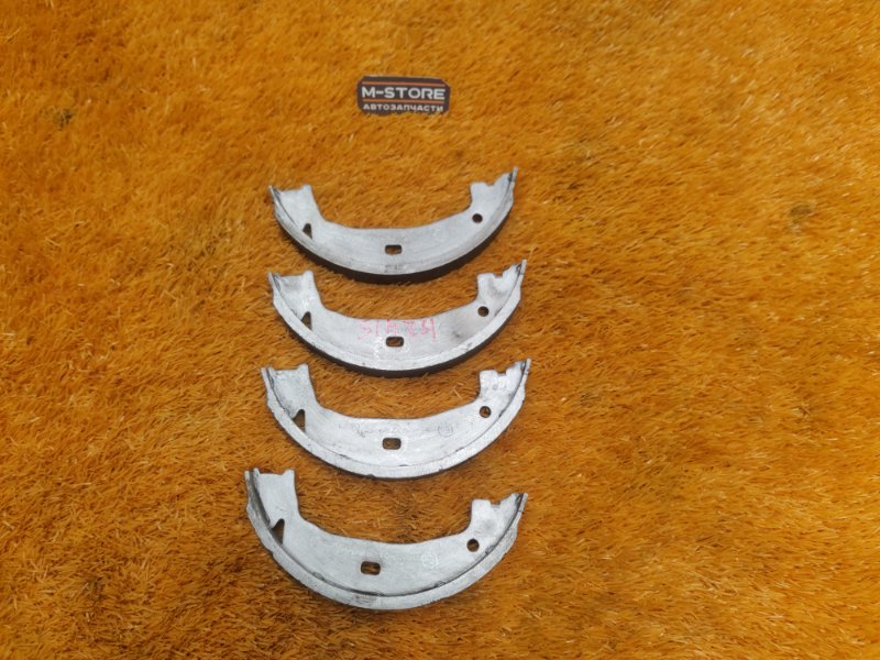 Колодки ручника, 500 рублей, Красноярск