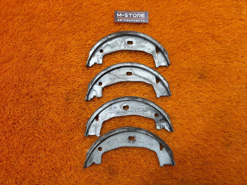 Колодки ручника, 500 рублей, Красноярск