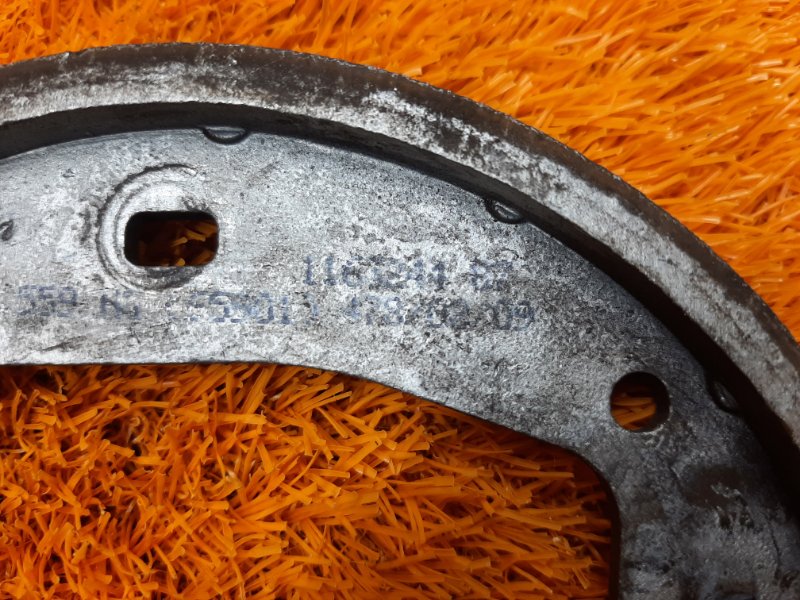 Колодки ручника, 500 рублей, Красноярск