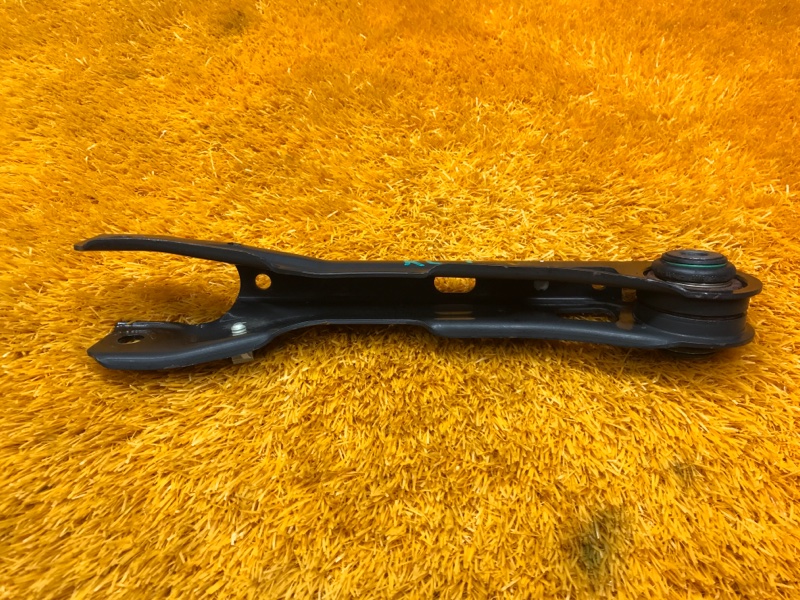 Рычаг подвески верхний, 1000 рублей, Красноярск