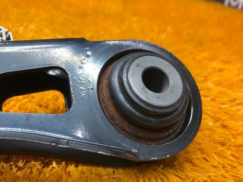 Рычаг подвески верхний, 1000 рублей, Красноярск