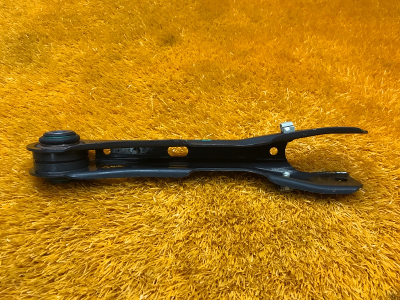 Рычаг подвески верхний, 1000 рублей, Красноярск