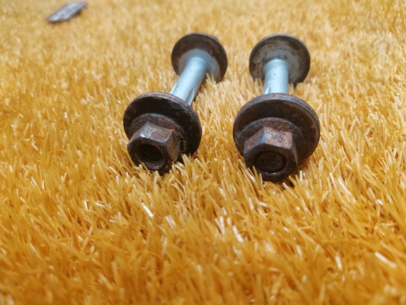 Болт развальный, 450 рублей, Красноярск