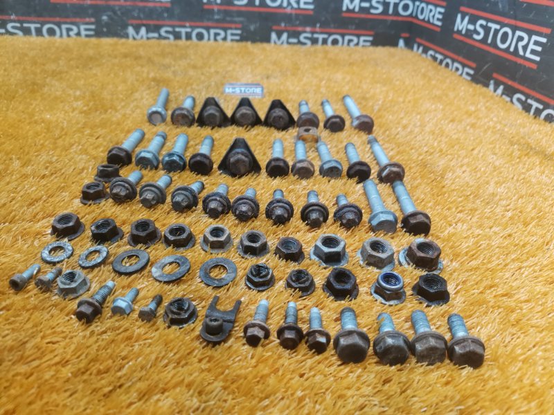 Болты и гайки задней подвески, 630 рублей, Красноярск