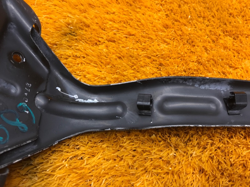 Кронштейн замка капота, 340 рублей, Красноярск