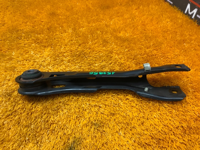 Рычаг подвески верхний, 1000 рублей, Красноярск