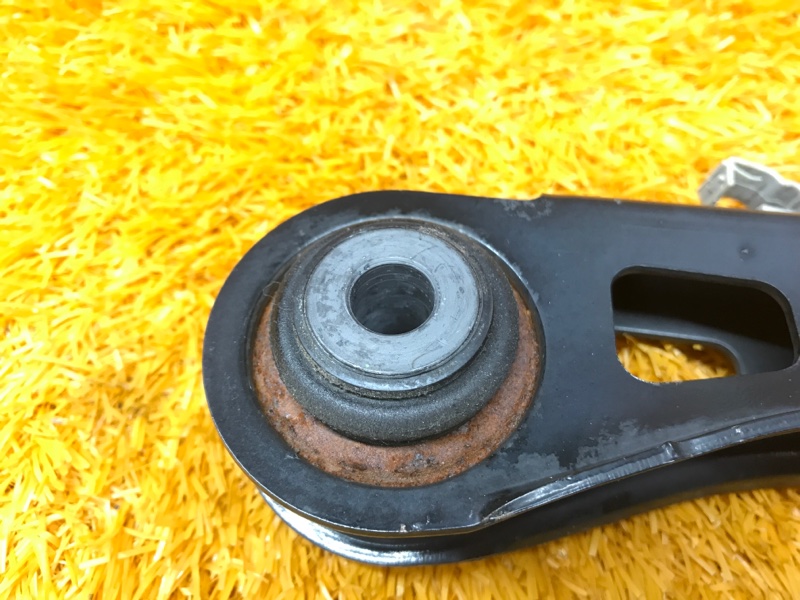 Рычаг подвески верхний, 1000 рублей, Красноярск