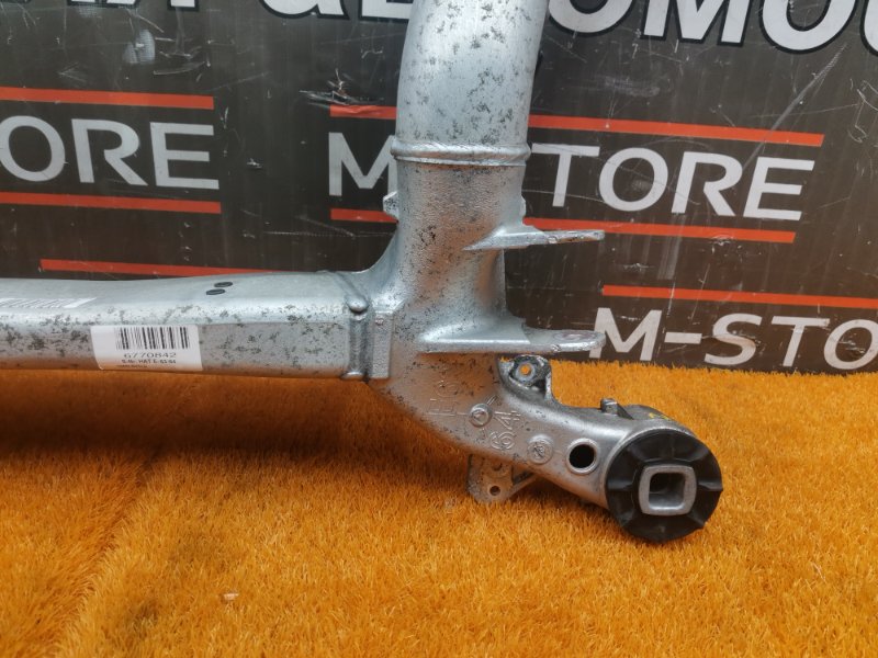 Балка поперечная (подрамник), 1690 рублей, Красноярск