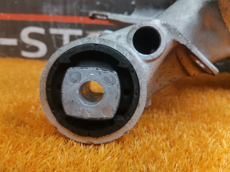 Балка поперечная (подрамник), 1690 рублей, Красноярск