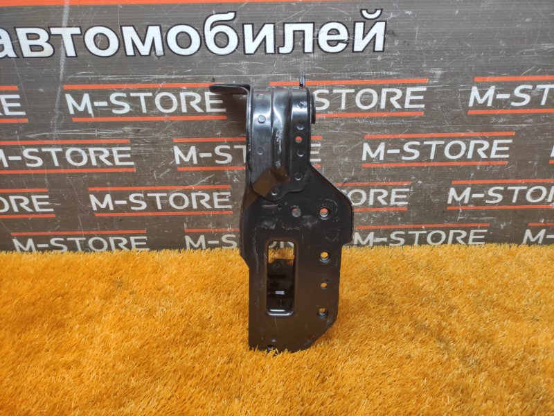 кронштейн усилителя бампера, 930 рублей, Красноярск