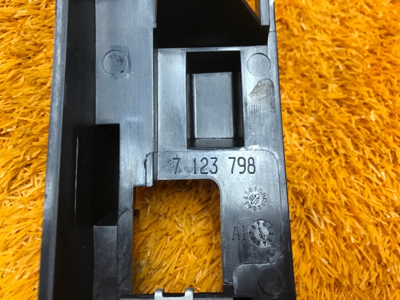 крепление бампера, 340 рублей, Красноярск