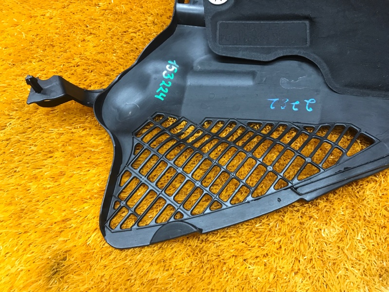 Водосток лобового стекла, 340 рублей, Красноярск