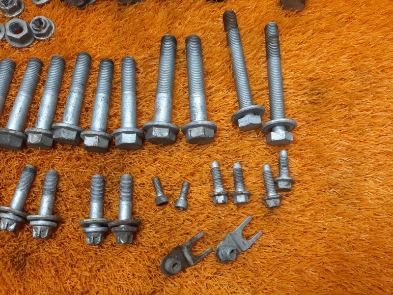 Болты и гайки задней подвески, 630 рублей, Красноярск