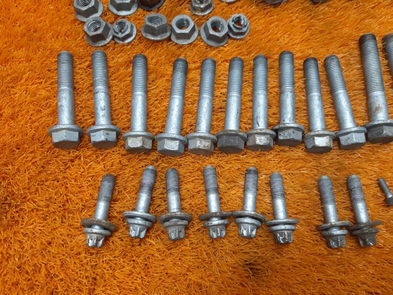 Болты и гайки задней подвески, 630 рублей, Красноярск