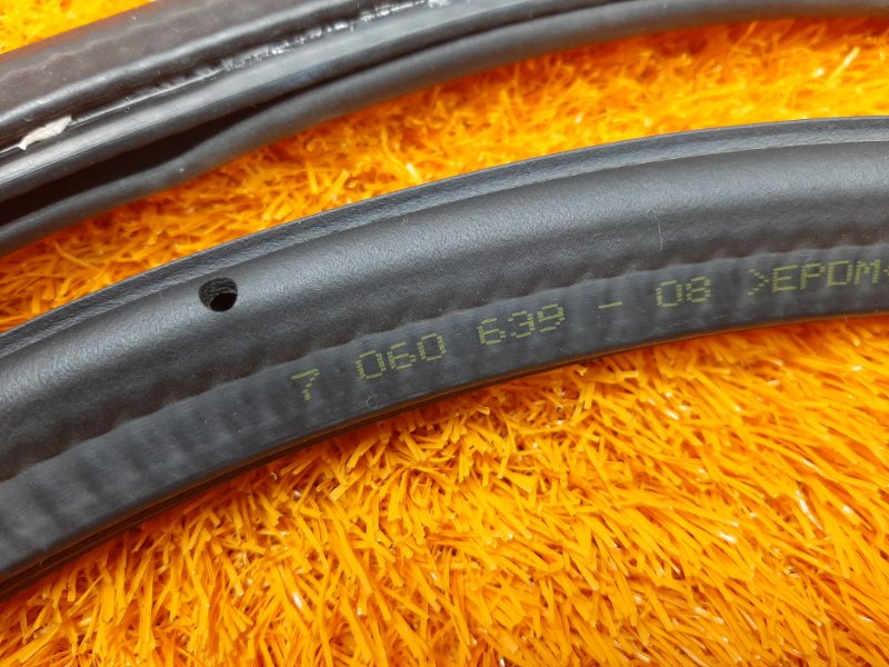 Уплотнитель багажника, 450 рублей, Красноярск