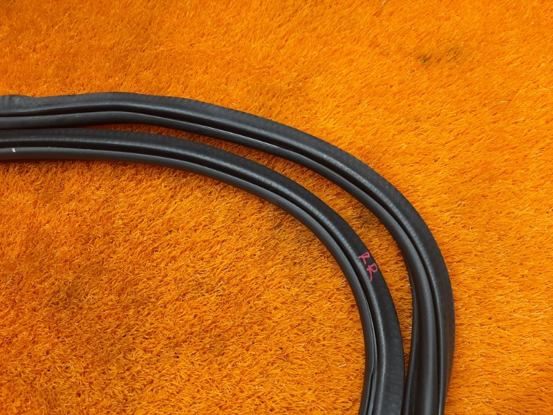 уплотнитель двери, 1220 рублей, Красноярск