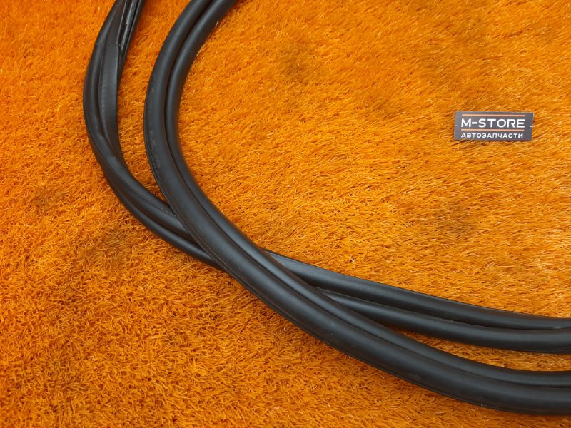 Уплотнитель двери багажника, 930 рублей, Красноярск