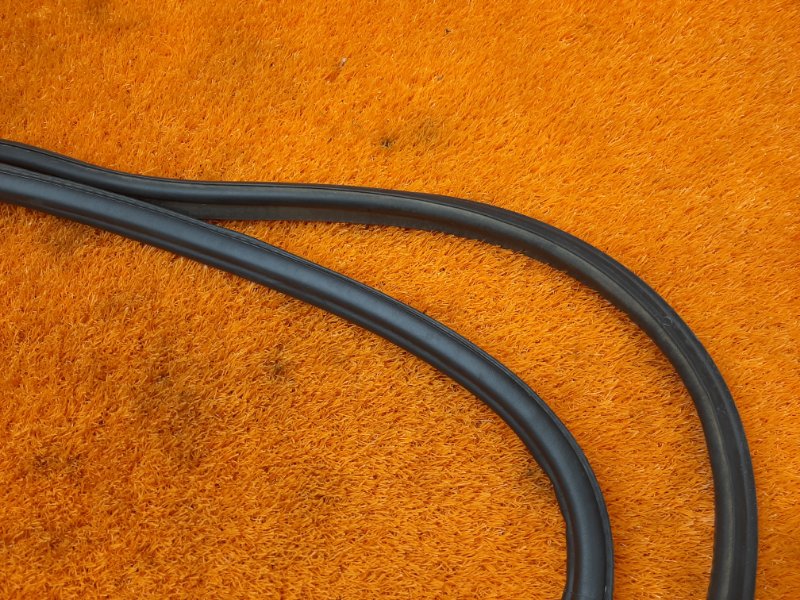 Уплотнитель двери багажника, 810 рублей, Красноярск