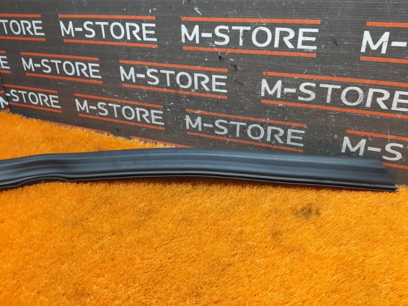 Уплотнитель капота, 630 рублей, Красноярск