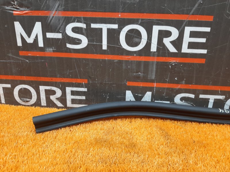 Уплотнитель капота, 630 рублей, Красноярск