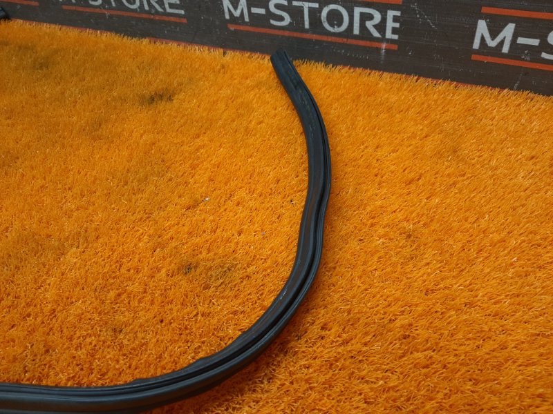 Уплотнитель капота, 630 рублей, Красноярск