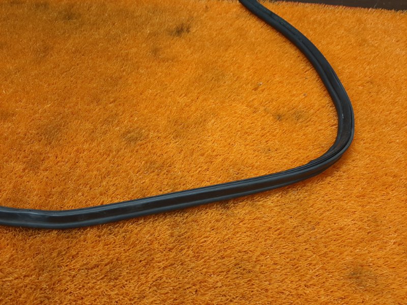 Уплотнитель капота, 630 рублей, Красноярск